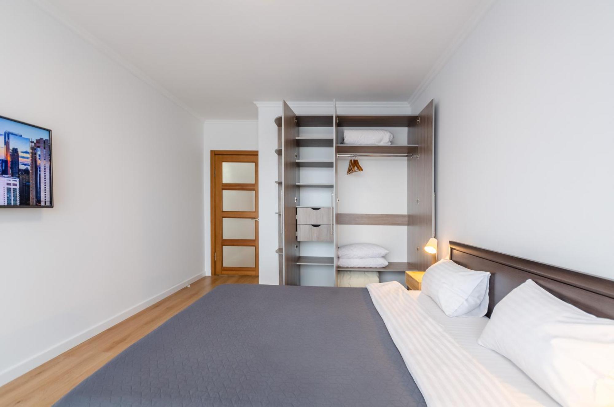 Petrovdom Apartment 7-27 In Rc Kvartet, 16Г Vasyl Lypkivskyi Street Kiev Eksteriør billede